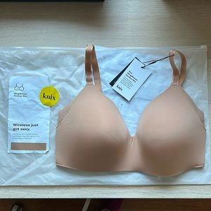 KNIX WingWoman Contour Bra
